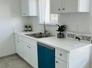 8513 Cedros Ave #2A, Panorama City, CA 91402