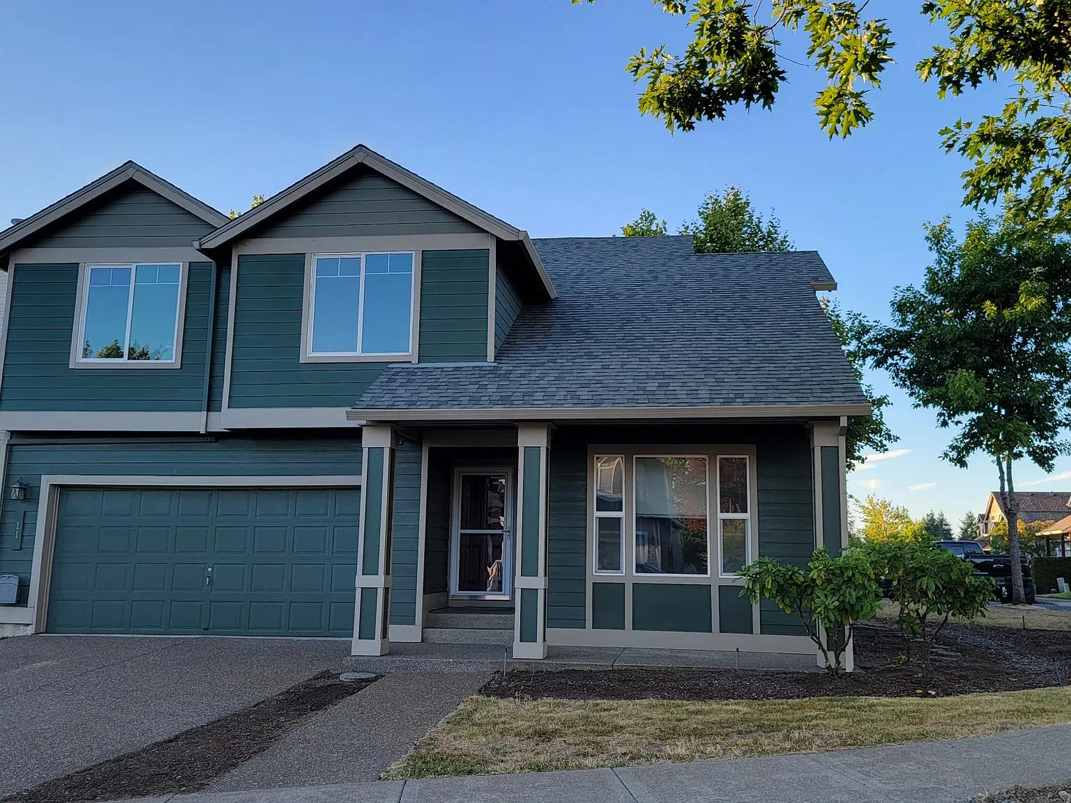 4 bed, 2.5 bath, 1945 sqft, $3,095 — Photo 1