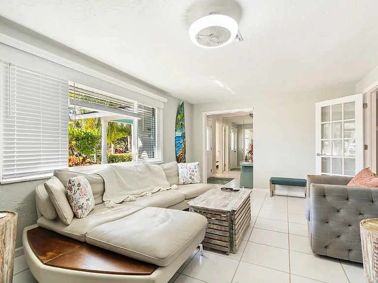 3003 W Vina Del Mar Blvd — Photo 28