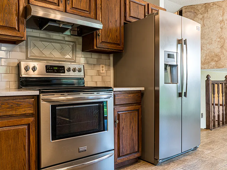 3254 Fernwood Ln — Photo 9