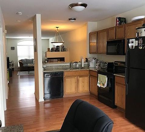 4th image of 1430 Ashford Ct #1