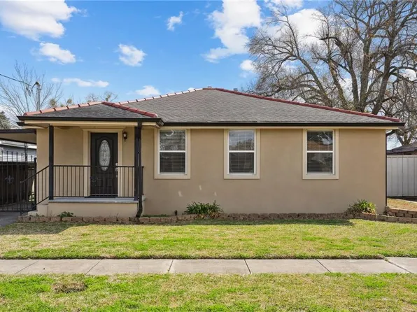 2233 Lyndell Dr, Chalmette, LA 70043