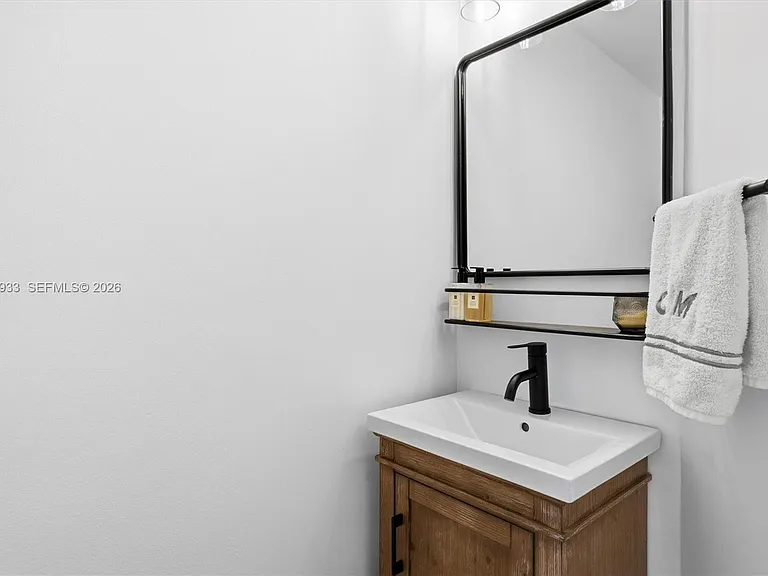 701 Brickell Key Blvd #1106 — Photo 30
