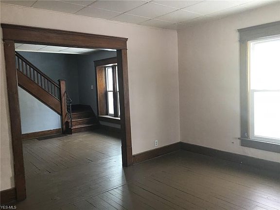 4th image of 229 Crosby St