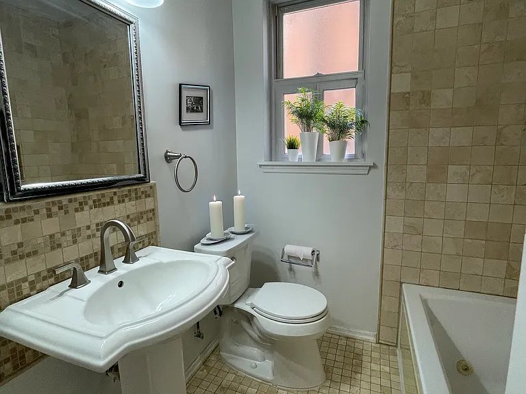 907 S Hanley Rd #7 — Photo 14