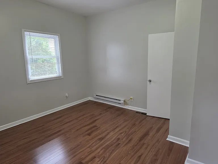 84 Sanford Ave #1 — Photo 5