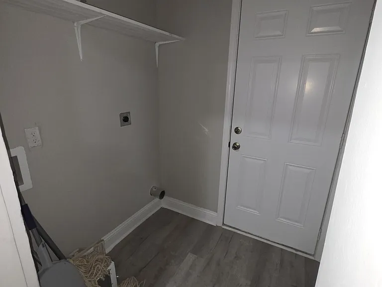 1547 Chippewa St #1547 — Photo 12