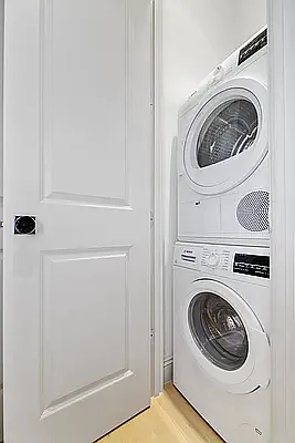 242 E 25th St #9-C — Photo 5