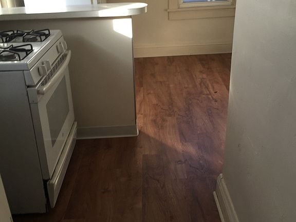 2nd image of 717 Hennepin St