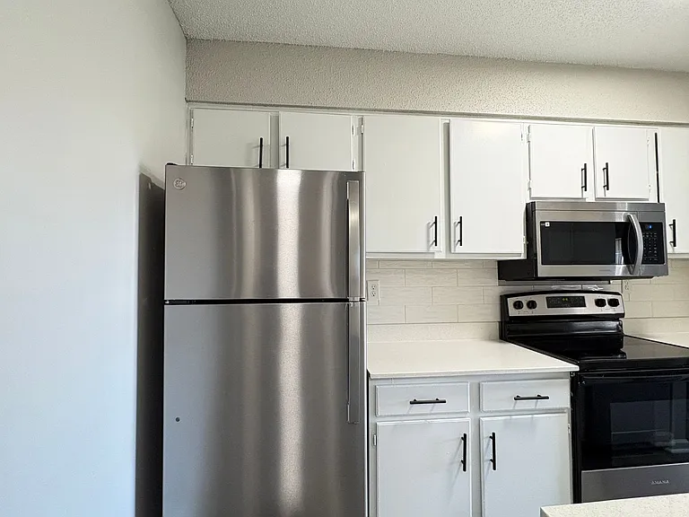 7420 Rockleigh Ave #A — Photo 28