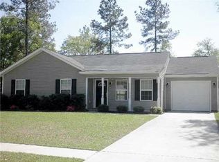 102 Red Fern Ct, Springfield, GA 31329