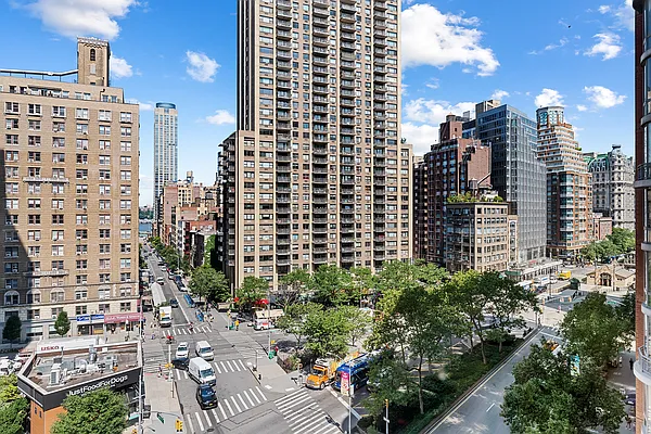 Rented by REAL New York | media 6