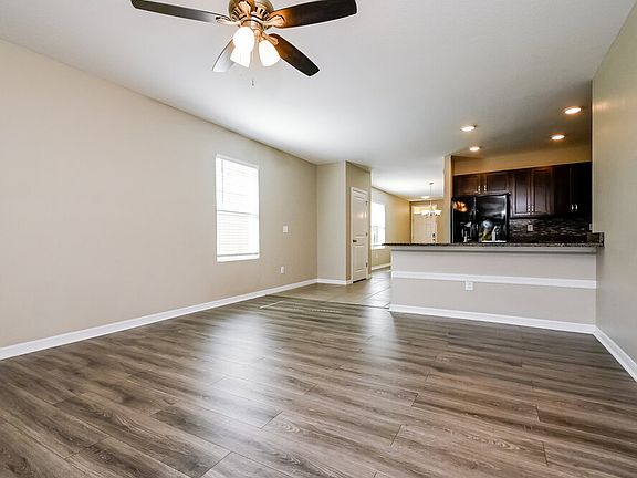5th image of 5111 Blue Willow Way