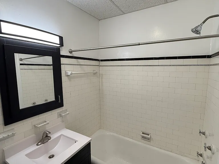 4859 N Kenneth Ave #3 — Photo 26