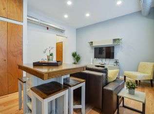 2032 Race St #2F, Philadelphia, PA 19103