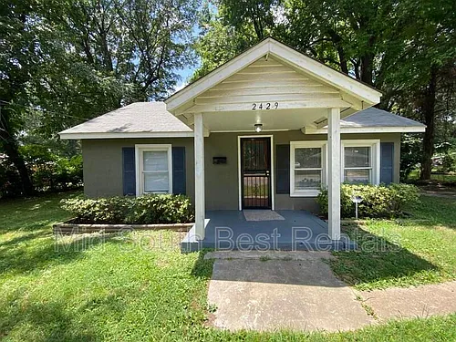 2429 Pecan Cir Photo 1