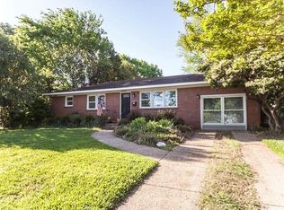 4753 Holladay Rd, Virginia Beach, VA 23455