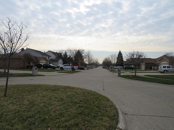 5th image of 36844 Melbourne Dr