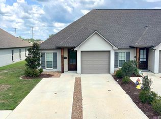 38050 Natchez Ct, Prairieville, LA 70769
