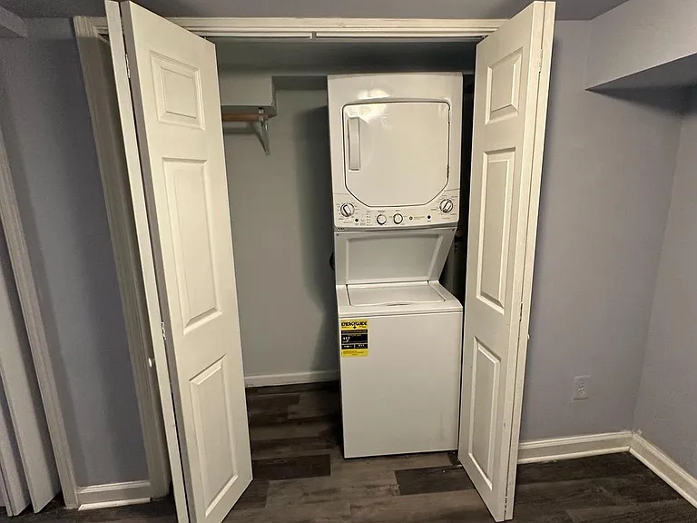 3337 Clay St NE — Photo 14
