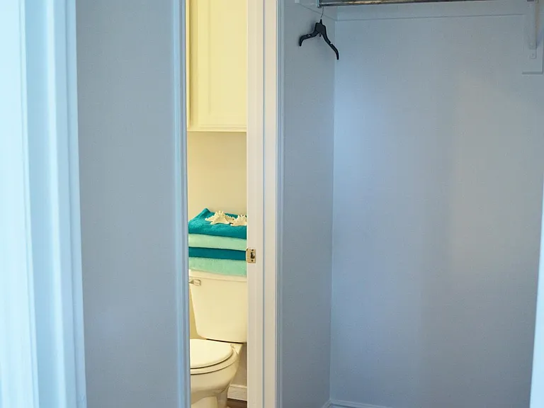 729 S 1420 W — Photo 20