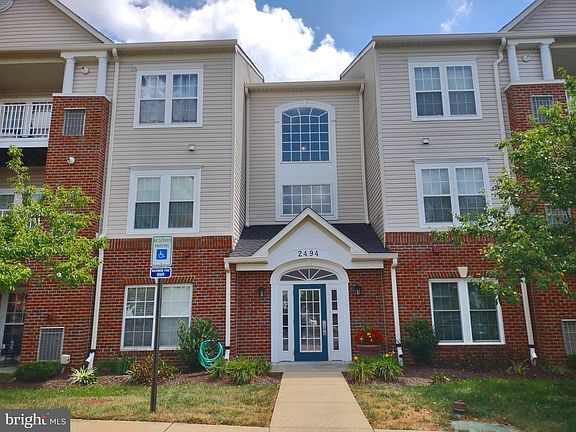 2nd image of 2494 Amber Orchard Ct E Unit 202