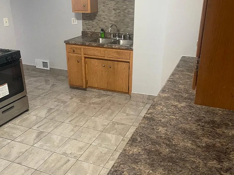 1172 Maryland Ave E #1 — Photo 2