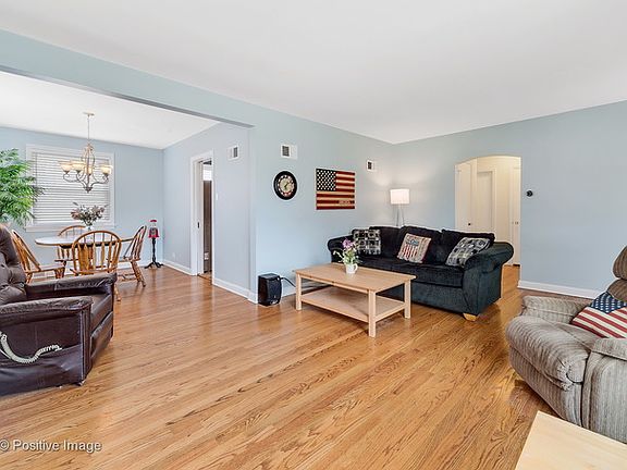 4th image of 1352 Manchester Ave
