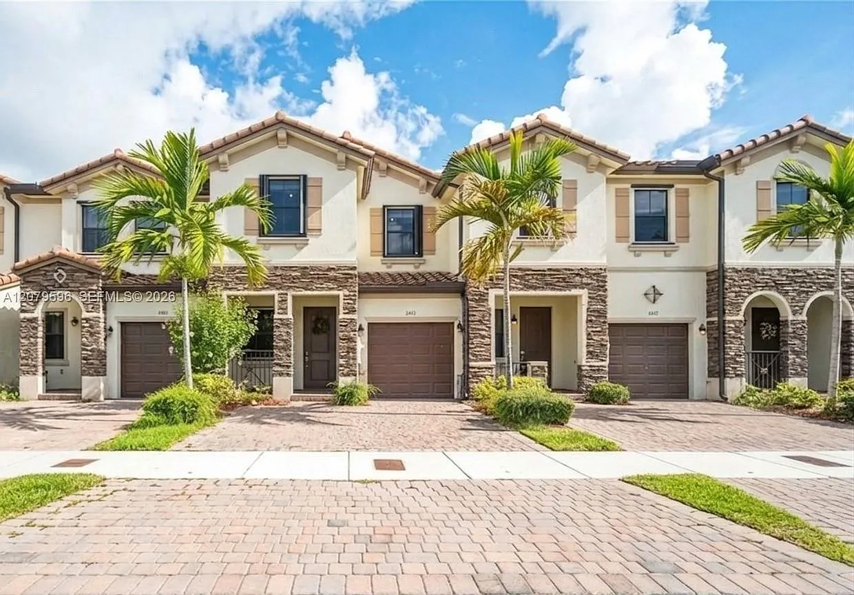 Coco Palm Estates — Photo 1