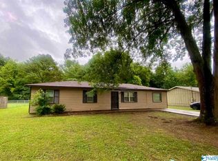 6214 Belgrade Dr NW, Huntsville, AL 35810