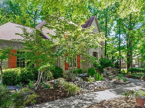 4th image of 1502 Regents Park Ln