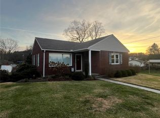 586 Sterling Dr, Sarver, PA