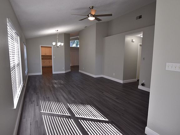 4th image of 120 Prairie Dune Way