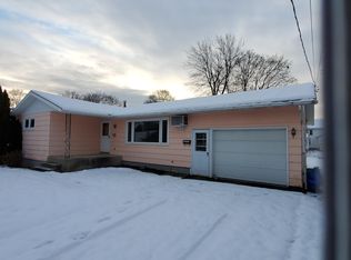 (Undisclosed Address), East Syracuse, NY 13057
