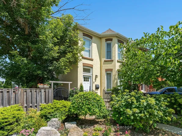 467 King William St, Hamilton, ON L8L 1R2