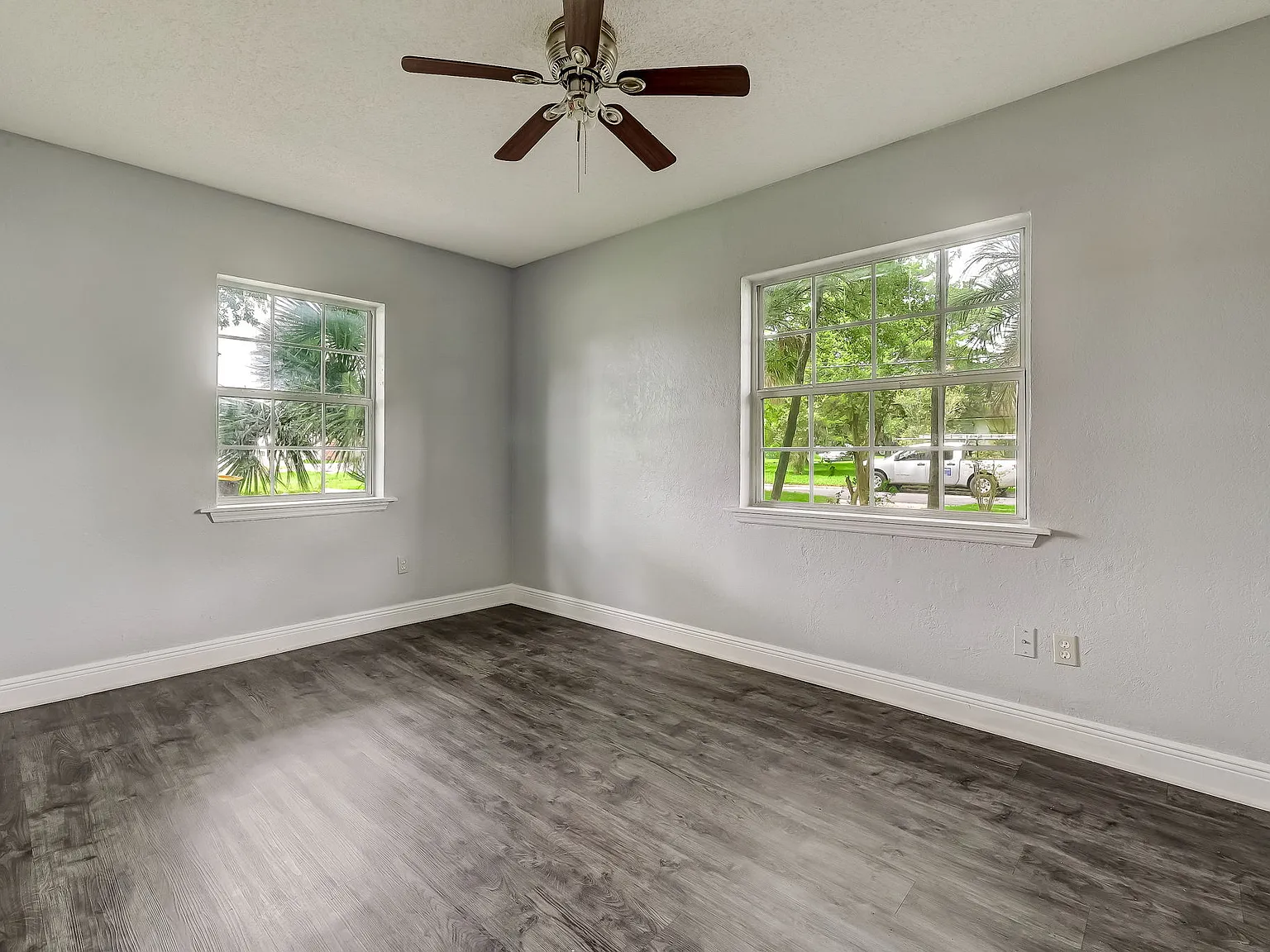 979 Mikael Avenue Jacksonville, FL 3220 — Photo 4