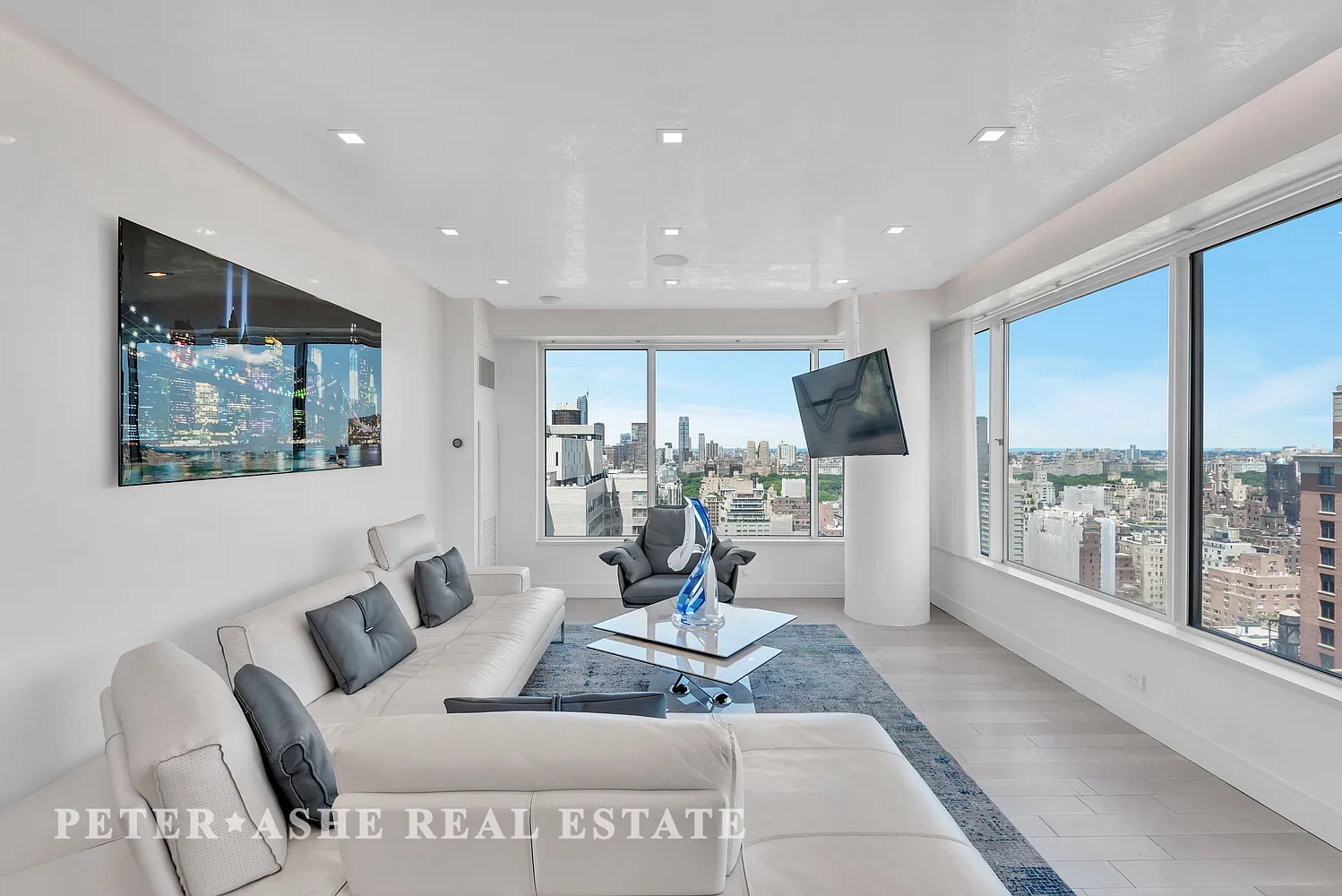 200 East 69th Street — Photo 1