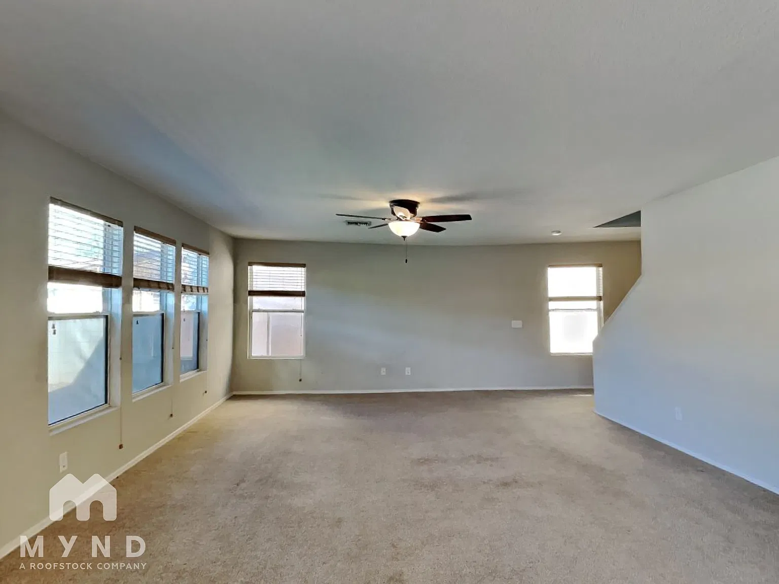 3 bed, 2.5 bath, 1627 sqft, $1,715 — Photo 3