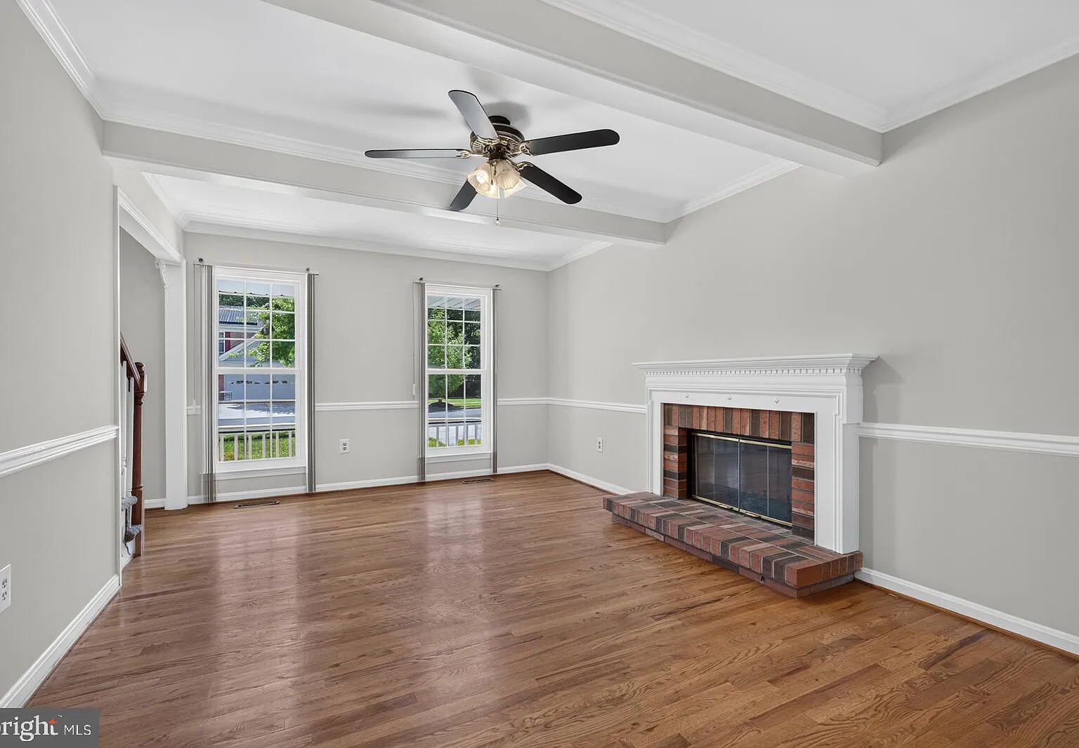 4 bed, 2.5 bath, 2600 sqft, $3,900 — Photo 4