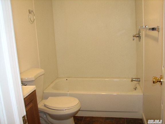 4th image of 314 Beach 88th St