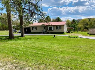3160 Duck Pond Rd, Waterford, VT 05819