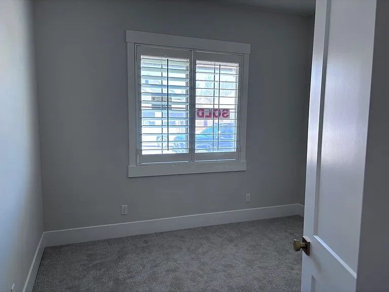 2836 E Creek Side Ct — Photo 17