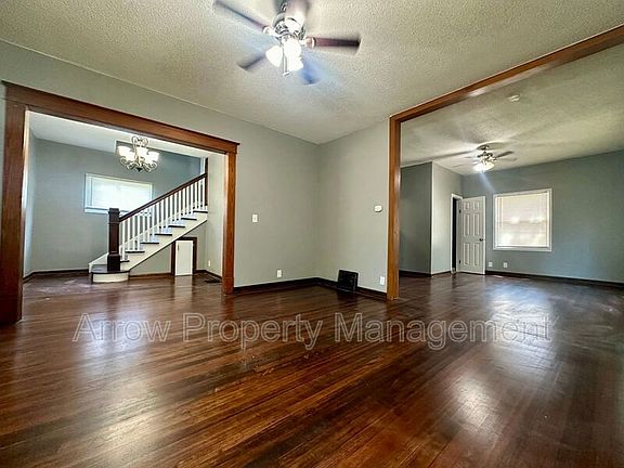 4th image of 1201 Peach St
