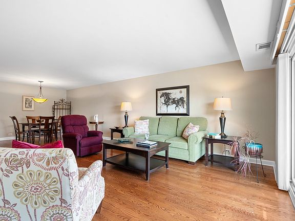 4th image of 5450 Astor Ln APT 117