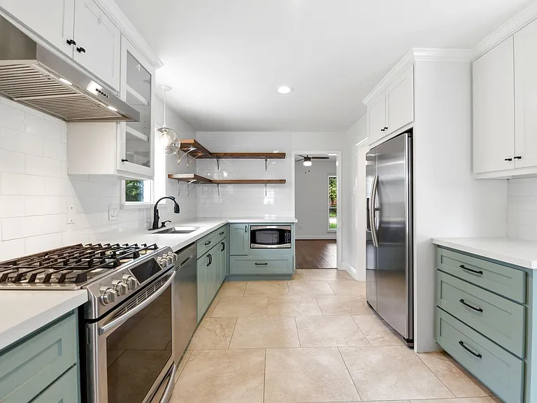 4810 Bayou Vista Dr — Photo 19