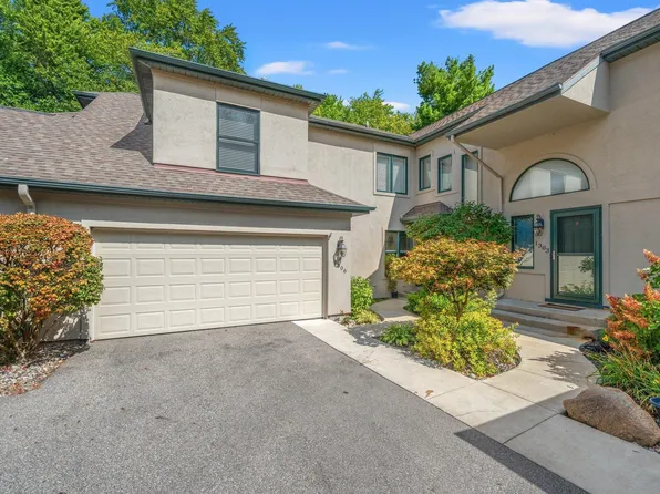 1306 Bridge Water Way #B-4, Mishawaka, IN 46545