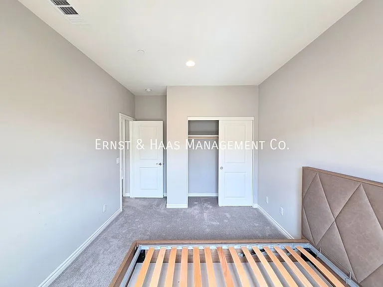 4735 Holly Ave — Photo 30