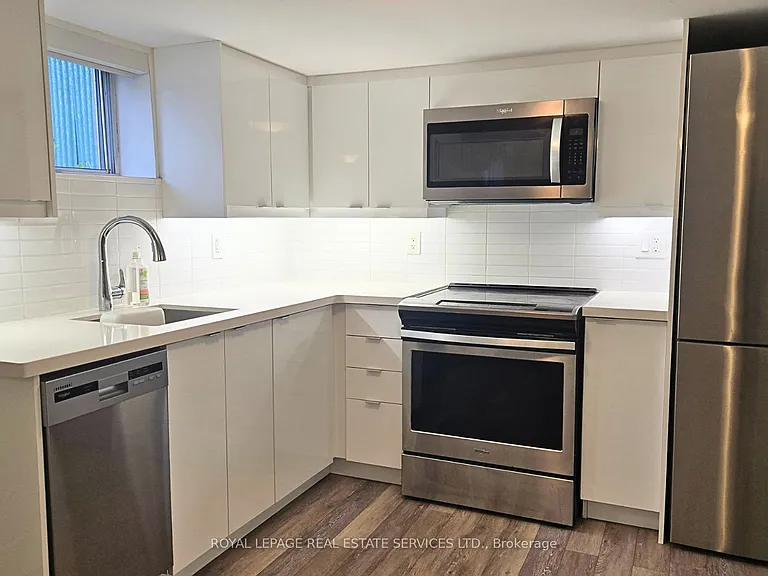 28A 3rd St #1 — Photo 2
