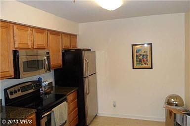 2nd image of 3179 Summit Square Dr APT A2