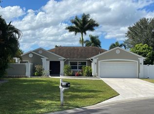 3161 Pineapple Ct, Naples, FL 34120